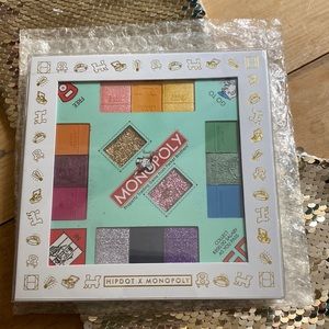 *RARE* Hipdot MONOPOLY MOVES Board Game Eyeshadow Palette new